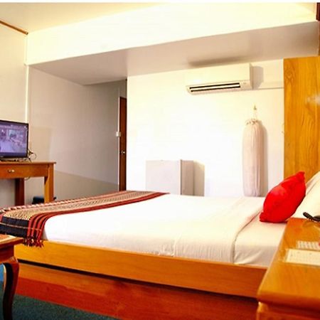 Yoma Hotel Rangoon Eksteriør billede